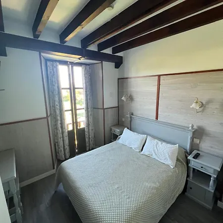 Hotel Maria Revilla De Camargo