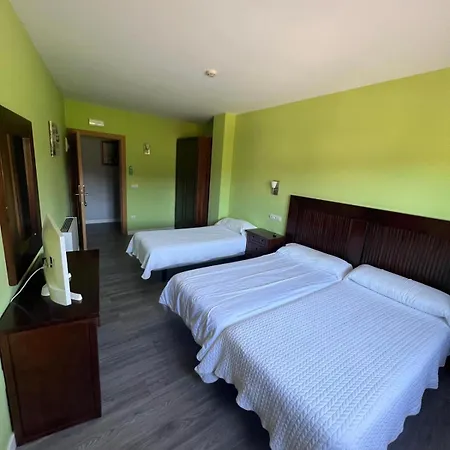 Maria 3* Revilla De Camargo