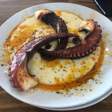 Maria Hotel Revilla De Camargo