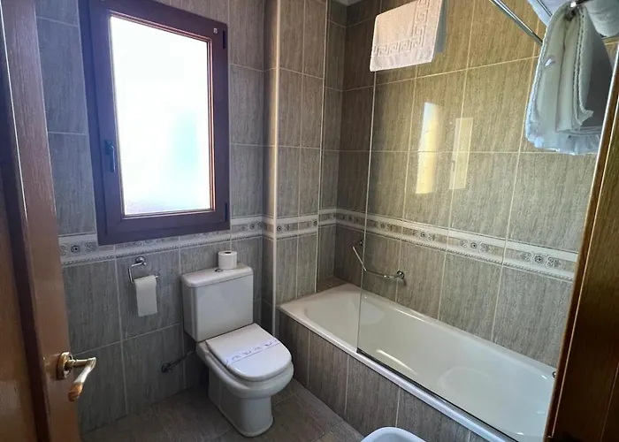 Maria Hotell Revilla De Camargo